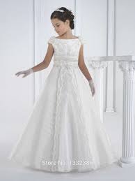 Pin By Debra Dimattia On First Holy Communion White Flower Girl Dresses Girls First Communion Dresses Flower Girl Dress Lace