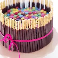 Happy Birthday Happy 15 Wir Fruhstucken Heute Mikado Kuchen Happy Birthday Du Allergro Torten Rezepte Geburtstag Kuchen Madchen Kinder Geburtstag Torte
