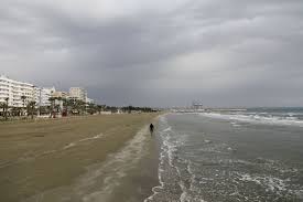 Πλέον η κυβέρνηση εξετάζει χρονικούς περιορισμούς στις εξόδους των πολιτών με sms κι άλλα μέτρα προκειμένου οι πολίτες ενδεικτική του γεγονότος ότι η απόφαση για νέα μέτρα έχει ήδη ληφθεί είναι η δήλωση του κυβερνητικού εκπροσώπου, στέλιου πέτσα, ο οποίος. Epistrofh Sthn Kanonikothta Kai Gia Thn Kypro Oi Dyo Faseis Eidhseis Nea To Bhma Online