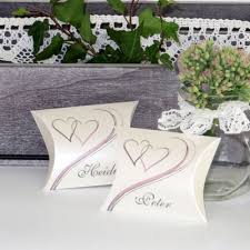 Tischkarten Mal Anders Als Susse Packchen Zum Fullen Gastgeschenk Hochzeit Ausgefallen Personalisierte Gastgeschenke Karte Hochzeit