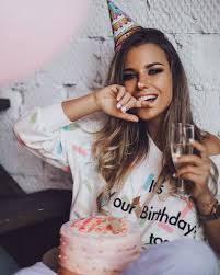 Slay Queen Slay Birthday Photoshoot With Friends Instagram Burimova Birthday Photoshoot Birthday Pictures Birthday Photography