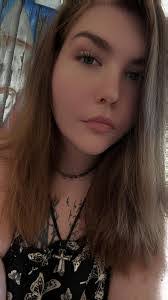 Emma Vann's Instagram, Twitter & Facebook