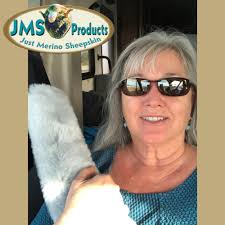 Truck & RV Size Genuine Merino Sheepskin Wool Shoulder SEAT BELT Strap Pad  Covers Cushions Chest Neck Area. 15" or 18" Long Plush Comfort.