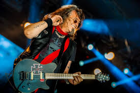 A murit solistul și fondatorul trupei ura de după ușă, ioan costache. Adi BÄƒrar Fondatorul Celebrei Trupe Cargo A Murit Doliu In Muzica RomaneascÄƒ Din Romania Evenimentul Zilei