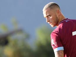 Marko arnautovic returned to form with a brace which guided west ham to a comfortable win over southampton. Clubkollegen Wollen Arnautovic Loswerden Sn At