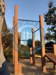 Our family has roots in laguna beach and our children grew up on it's beautiful beaches. Calisthenics Gym Newport Beach Outdoor Gym Marina Park Vereinigte Staaten Spot