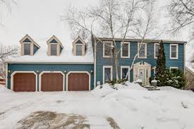 View more property details, sales history and zestimate data on zillow. 4832 Kings Way W Gurnee Il 60031 37 Photos Mls 10993647 Movoto