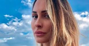 Maybe you would like to learn more about one of these? Ramona Badescu Diventa Mamma A 51 Anni Avevo Congelato Gli Ovuli Ma Ero Gia Incinta Di Due Settimane Il Fatto Quotidiano