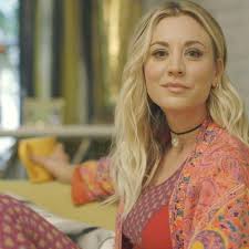 UGH YES AMY! SO SEXY! A true stunning woman God I just want her to put a  finger in my butthole while Ken Betten and I make out and Misses Keedic and