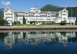 Here are several hotels and camping sites. Kviknes Hotel Wikipedia