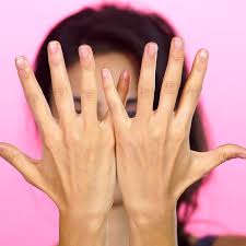 Masque Pour Mains Au Raisin Cosmecook Video Recette Video Manucure Pedicure Soins Des Mains Ongles Minimalistes