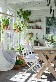 Wintergarten Oder Gartenhauschen Als Buro Kreativraum Einrichtung Ideen Wintergarten Einrichtung Haus Deko Wintergarten
