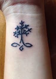 Simple Oak Tree Tattoo Celtic Tree Tattoos Tree Tattoo Designs Irish Tattoos