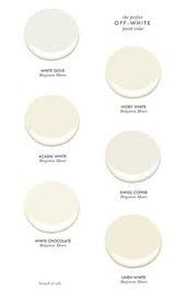 Best Off White Paint Colors By Benjamin Moore Benjaminmoore Offwhite Paintcolors Brunch At Sacks Off White Paint Colors Off White Paints White Paint Colors