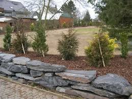 En pierre, ardoise, galet… elle saura à coup sûr habiller votre espace. Bordure De Jardin Original Altlayer Theis Boger Schiefer Pizarras En Pierre Naturelle Autres Formes
