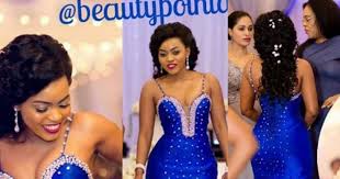 Everything you need to know about the word stunning as related to scrabble, wwf and other word games. Define Your Style In Stunning Floor Lenght Dresses Fashion Style Nigeria