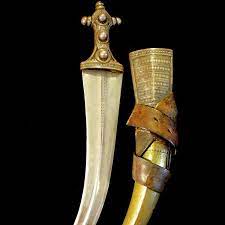 nasser on instagram جنبية مالكيه والسله نافعي skin rugs swords and daggers daggers