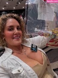 Casey Nezhoda  Storage Wars  cbargainhunters Nude Leaked Photo 12 -  Fapello