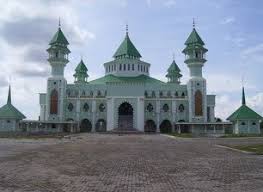 Tempat wisata yang lagi hits di sulawesi selatan ini mulai dari destinasi wisata bahari, wisata alam pegunungan, hingga keunikan tempat peristirahatan yang tentu saja sedang menjadi pusat kunjungan wisatawan. 27 Daftar Pesona Keindahan Wisata Di Pinrang Sulawesi Selatan Dunia Wisata