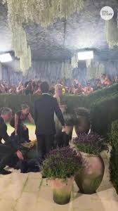Emma Chamberlain one of the first on Met Gala red carpet