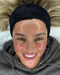 Book Your Appointment ( Facial and Skincare)🩵🤍🩷  https://samkazemistudio.com/online-booking/ Skincare benefits encompass a  wide range, including preventing premature aging, treating specific skin  conditions, improving skin texture and tone, and ...