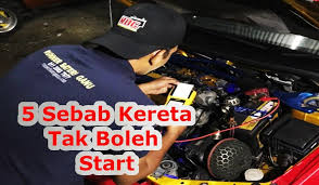 Tanda ini jelas menunjukkan anda perlu menukar head gasket atau seal pada bahagian engine rocker cover kerana seal tersebut sudah gagal menahan kebocoran. Kereta Tak Boleh Start Tiba Ini 5 Punca Utama Yg Perlu Anda Tahu