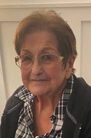 Raylene Avery's Instagram, Twitter & Facebook