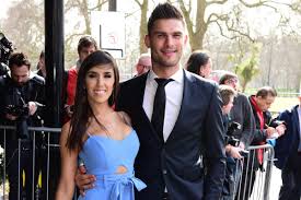 She also acts as a pro partner on strictly come dancing after joining in 2013 at the same time as aljaz. Strictly S Aljaz Skorjanec And Janette Manrara Reschedule Tour Dates Wandsworth Times