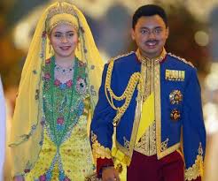Brunei f40s in public circulation. Sultan Of Brunei Hassanal Bolkiah One Of The Richest Royals In The World Family Photos Brunei Bandar Seri Begawan Royal
