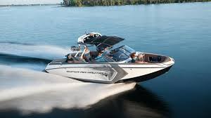 9 best wakeboard boats of may 2021. Tips On Buying A Wakeboard And Wakesurf Boat Pride Marine Group