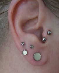 Does A Tragus Piercing Hurt Plus Everything Else You Need To Know Before You Add That Extra Earring Tragus Piercings Anti Tragus Piercing Earings Piercings