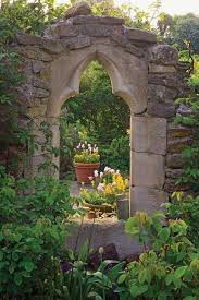 Pretty Love The Interior Framing Here Pequenos Estanques De Jardin Jardin Amurallado Jardines