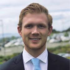 Seniors of Gamma Xi: Most Memorable Courses at SCU — ΔΣΠ