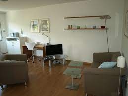Die wohnung ist perfekt für eine person und besitzt eine kleine kochnische sowie ein badezimmer. 1 Zimmer Wohnung Zu Vermieten Breitscheidstr 33 70176 Stuttgart West Mapio Net