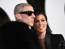 Kourtney Kardashian a subi une chirurgie fœtale durant sa grossesse : "Une  bénédiction de sortir de l'hôpital en toute sécurité"