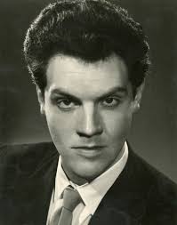 Cally has to put up with so much nonsense. She's telepathic and she doesn't  even get any exemption from being lectured about how she isn't being  "rational". Should have broken away and