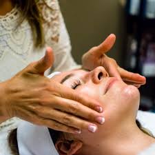 Waxing, skin care, eyelash service. 25 Best Hair Salons Near Anchorage Ak 2021 Bestprosintown
