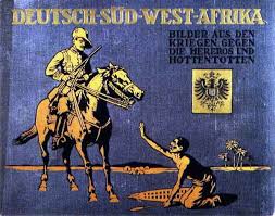 Die herero stellten bis dahin die größte bevölkerungsgruppe. Das Reiterdenkmal In Windhoek Namibia