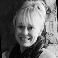 Jane Pascarella's Instagram, Twitter & Facebook