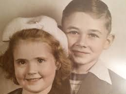 Ruth Jordan and Saunders born 1869-with their 12 children Taken at Seventh  Drove, Downham Fen we think 1910