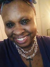 Melanie Eiland's Instagram, Twitter & Facebook