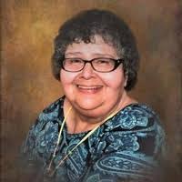 Lynn Keefer's Instagram, Twitter & Facebook