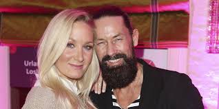 Become a supporter for just $3 a month or $25 for the year. Interview Janine Kunze Familie Geht Uns Uber Alles Express De