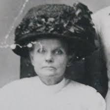 Loretta Jarmon's Instagram, Twitter & Facebook