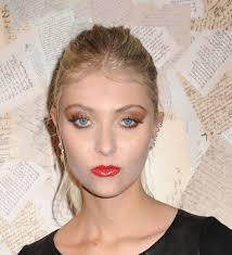 taylor momsen doesn t have rac eyes