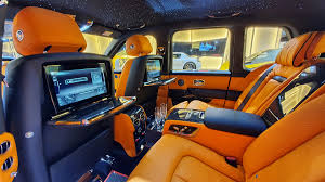 Another highlight of the cullinan is the partition glass. Alain Class Motors Rolls Royce Cullinan Black Badge