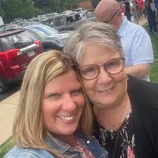 Where can I drive between New Philadelphia & Dennison to see Christmas  lights?