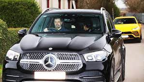 We don't want to pay 65 million for bruno fernandes who is an experienced top level player. Utdreport On Twitter Birmingham S Jude Bellingham And His Parents Were At Carrington Today His Father Was Driving With Jude In The Back Seat Mulive Sun Https T Co Invemi7ub4
