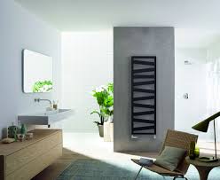 het revolutionaire concept van de elektrische zenia radiator combineert op unieke manier de functies v moderne radiatoren badkamer verwarming badkamer radiator
