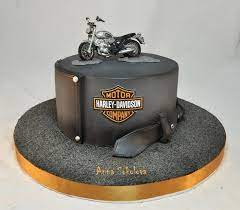 No matter if you live in a hot, humid, cold, or dry area, all roads possess the ability to be rather harsh to your skin should you ever go down. Cake Harley Motorcycle Cake Cake Designs For Boy Motorcycle Cake For Men Birthday